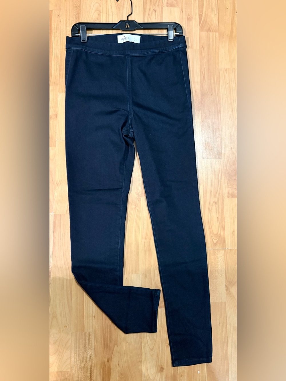 🔥 Hollister Women’s Jeggings Pull on Dark Wash Jeans Size L, EUC.